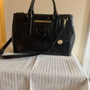 Elegant Black Brahmin Crocodile-Embossed Handbag